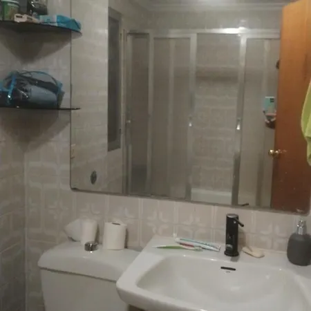 Homestay Cama Grande Doble 150 X190 Tv Wifi *
